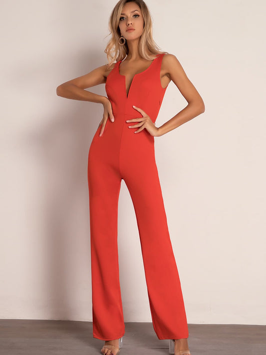 Elara's - Charme: Stilvoller Jumpsuit mit Einzigartigem Schnitt