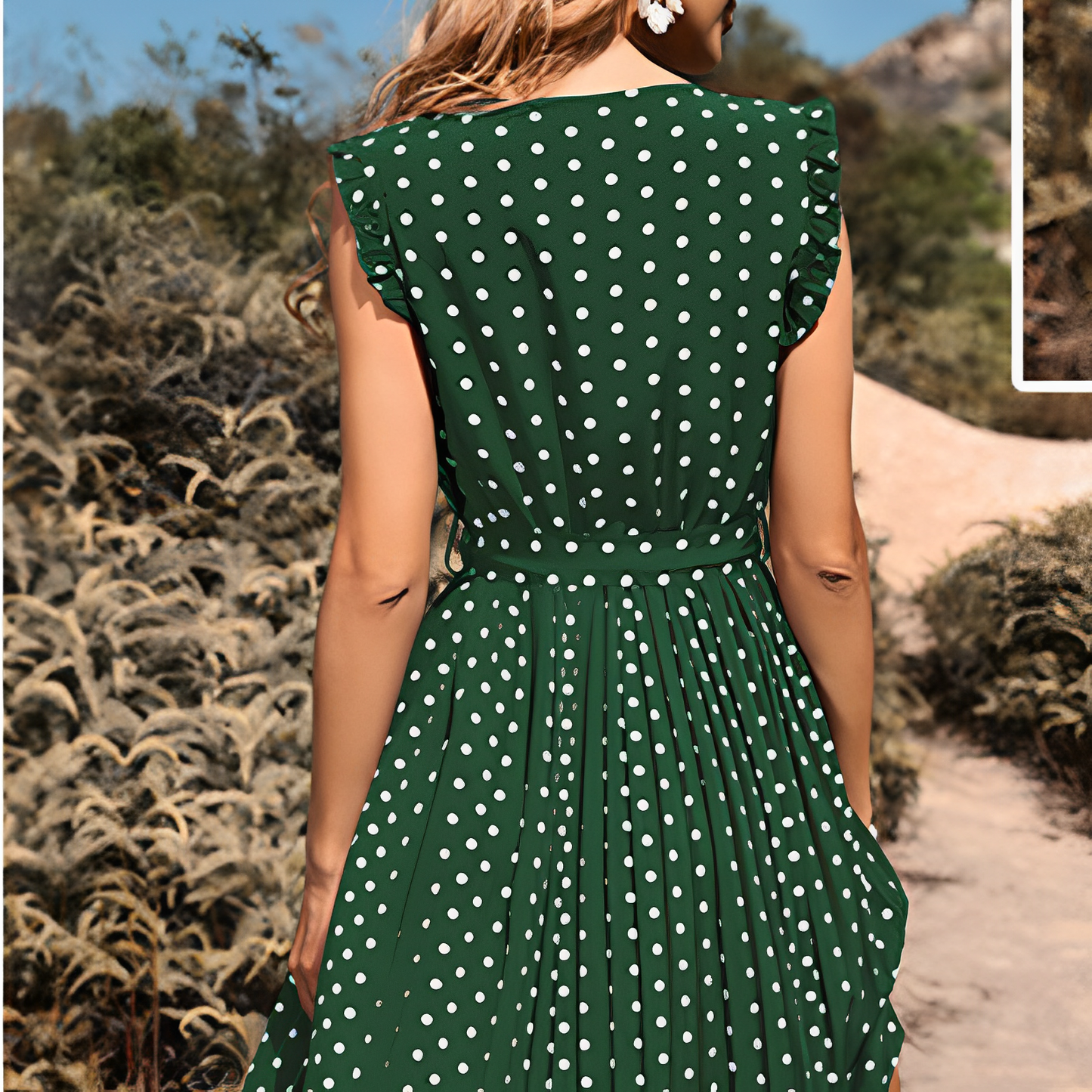 Jisso - Ärmelloses Kleid mit Polka-Dot-Muster