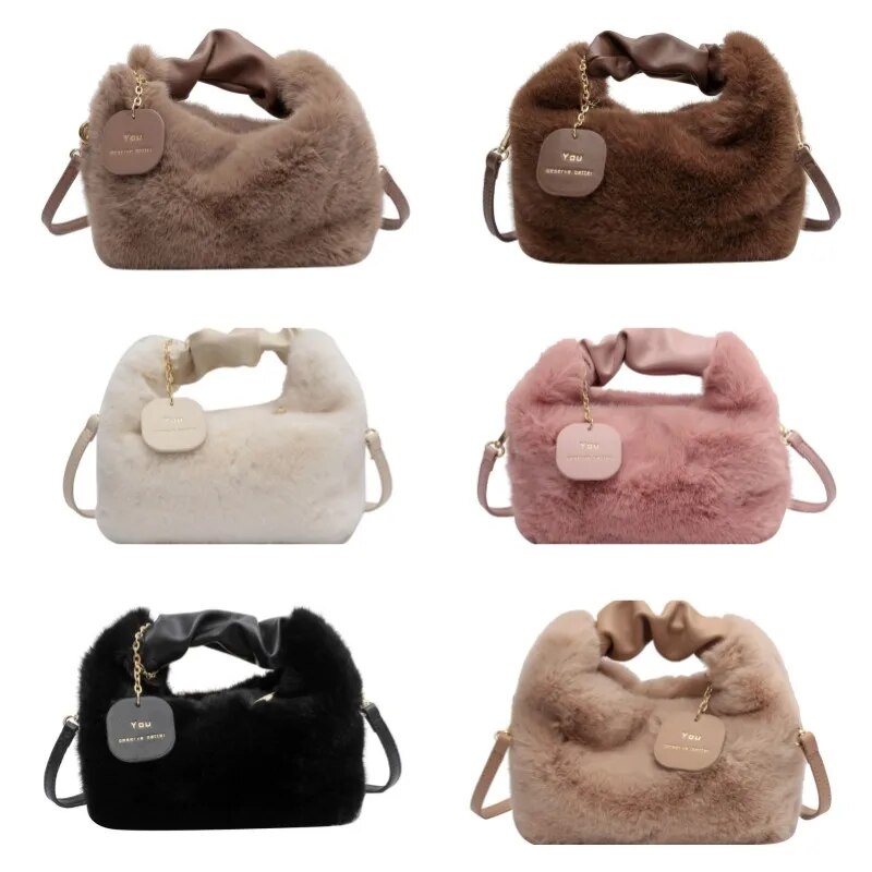 Plushies - Luxe Fluff Small Tote Taache für Damen