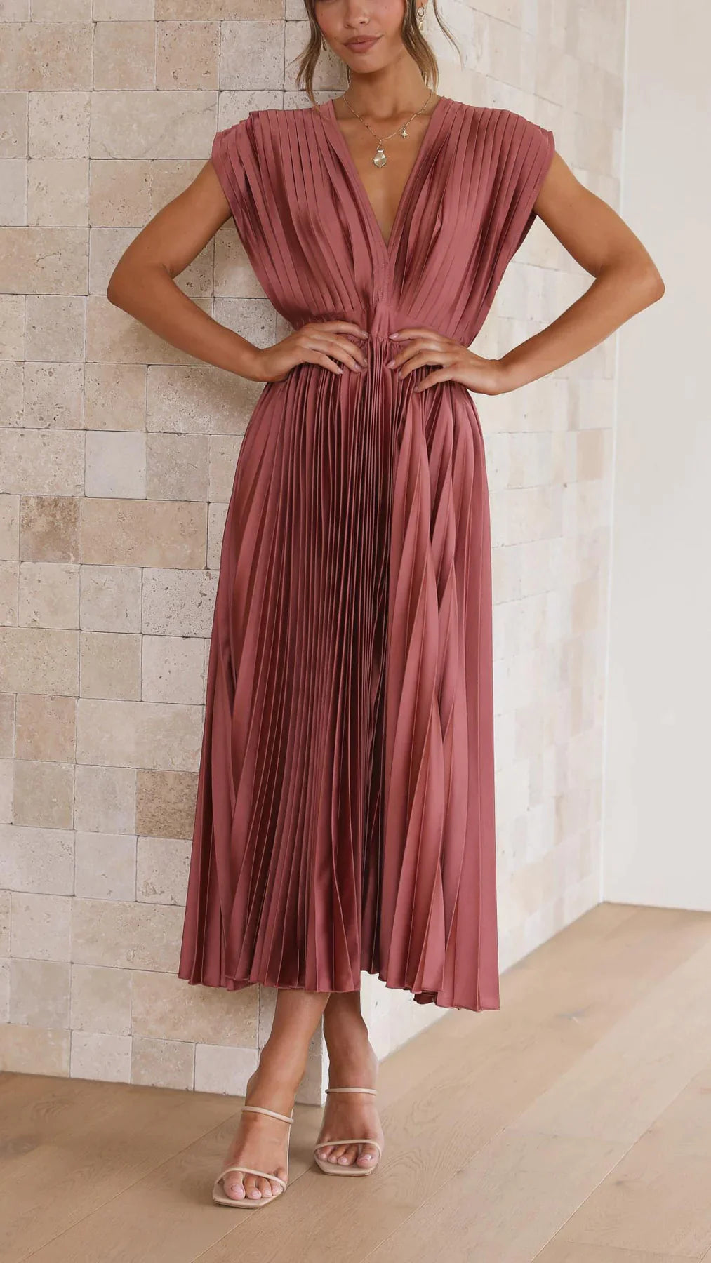 Alexandra - Elegantes Plissee-Kleid