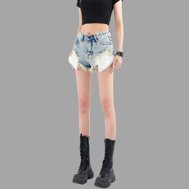 Lunaa - Distressed Denim Shorts mit Fransendetail