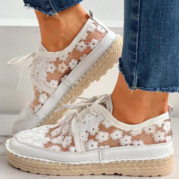 Mollie - Orthopädisch Stylischer, luftiger Schuh mit Blumenmuster.